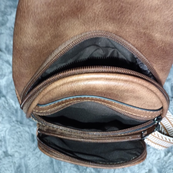 Brown Sling Bag Crossbody Bag For Women - Picture 16 of 16
